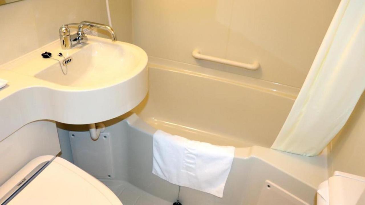Toyoko Inn Nishi Funabashi Baraki Inter Ichikawa Exterior foto